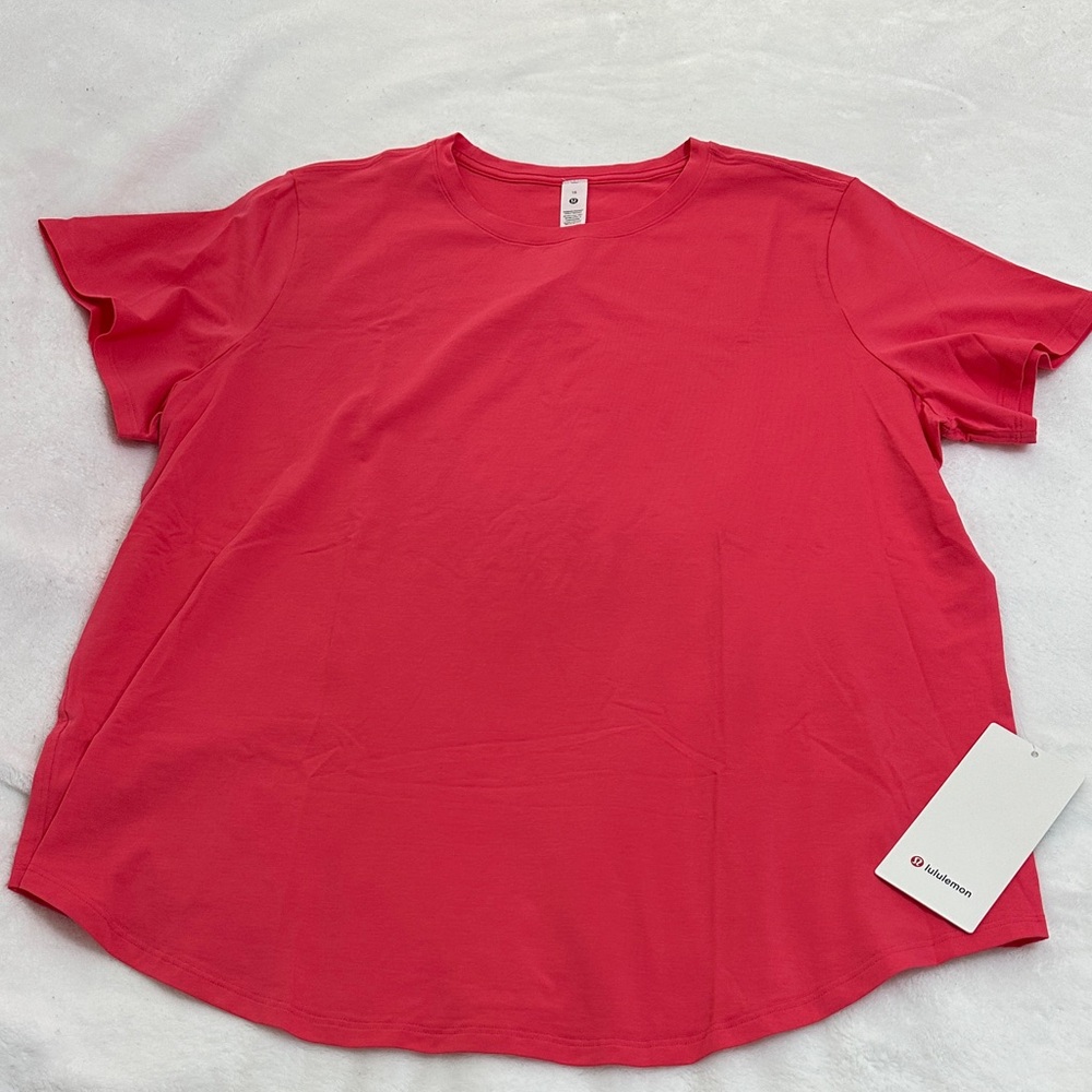 lululemon athletica Vibrant Coral Short Sleeve Tee